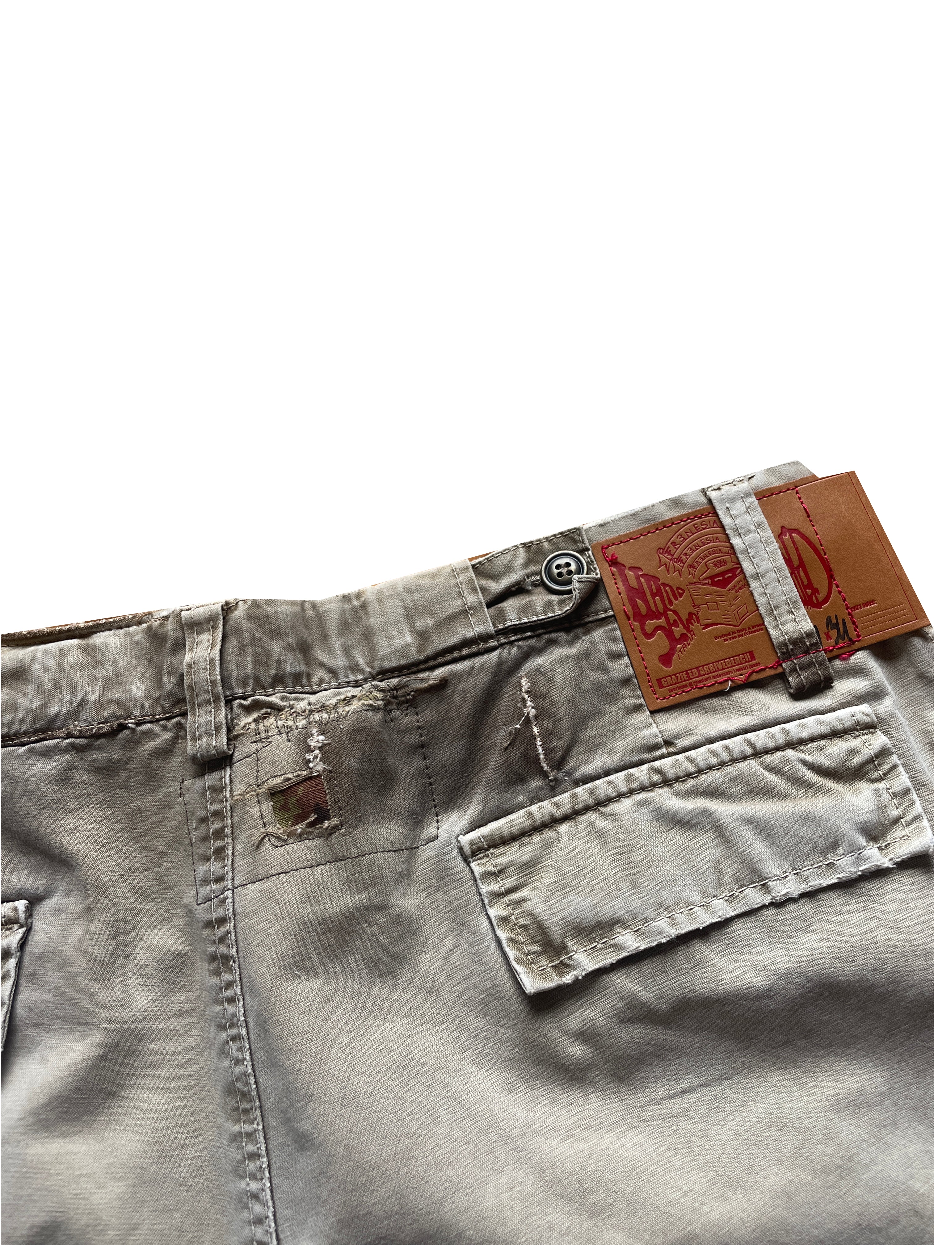 Airbrushed thrashed cargo jorts