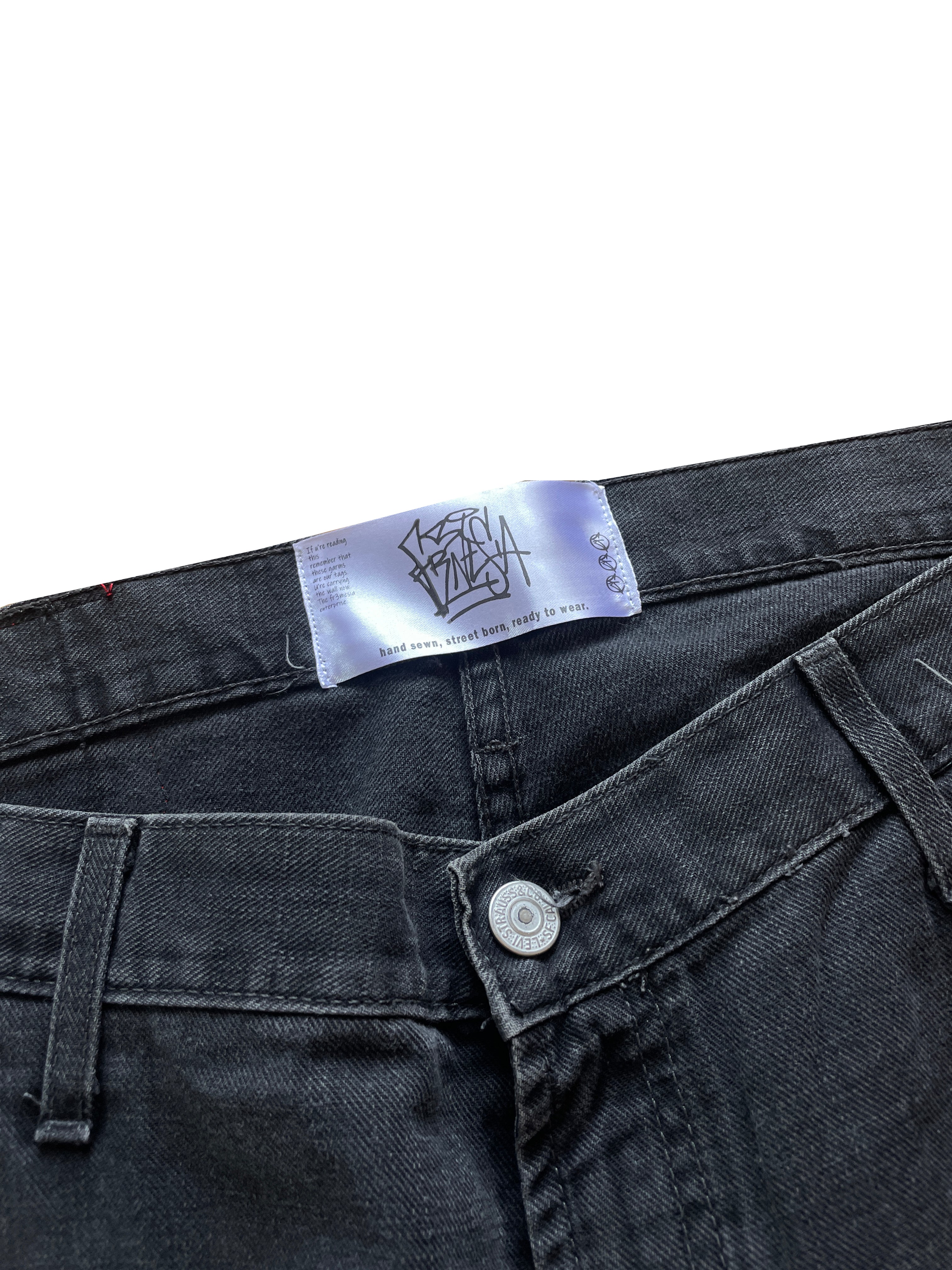 Black dust long cargo jorts