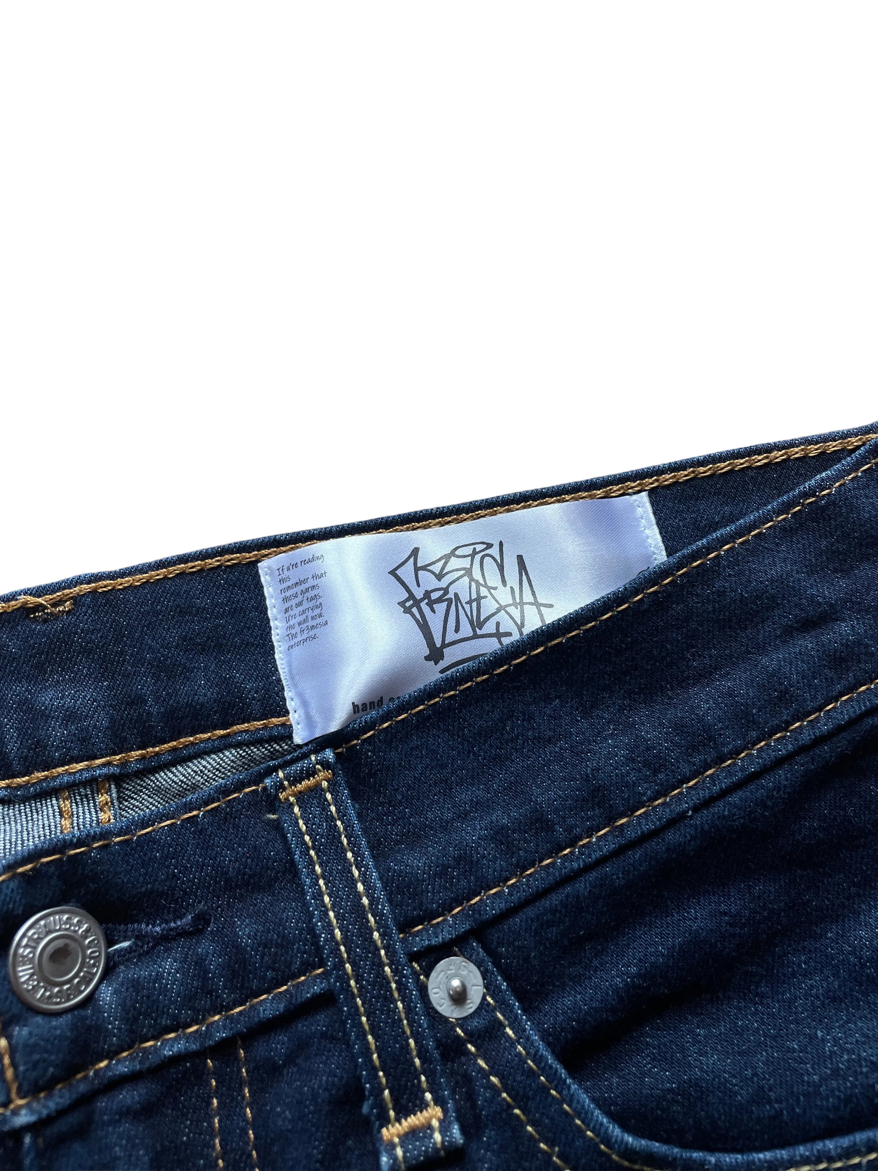 Cirillici flare jeans
