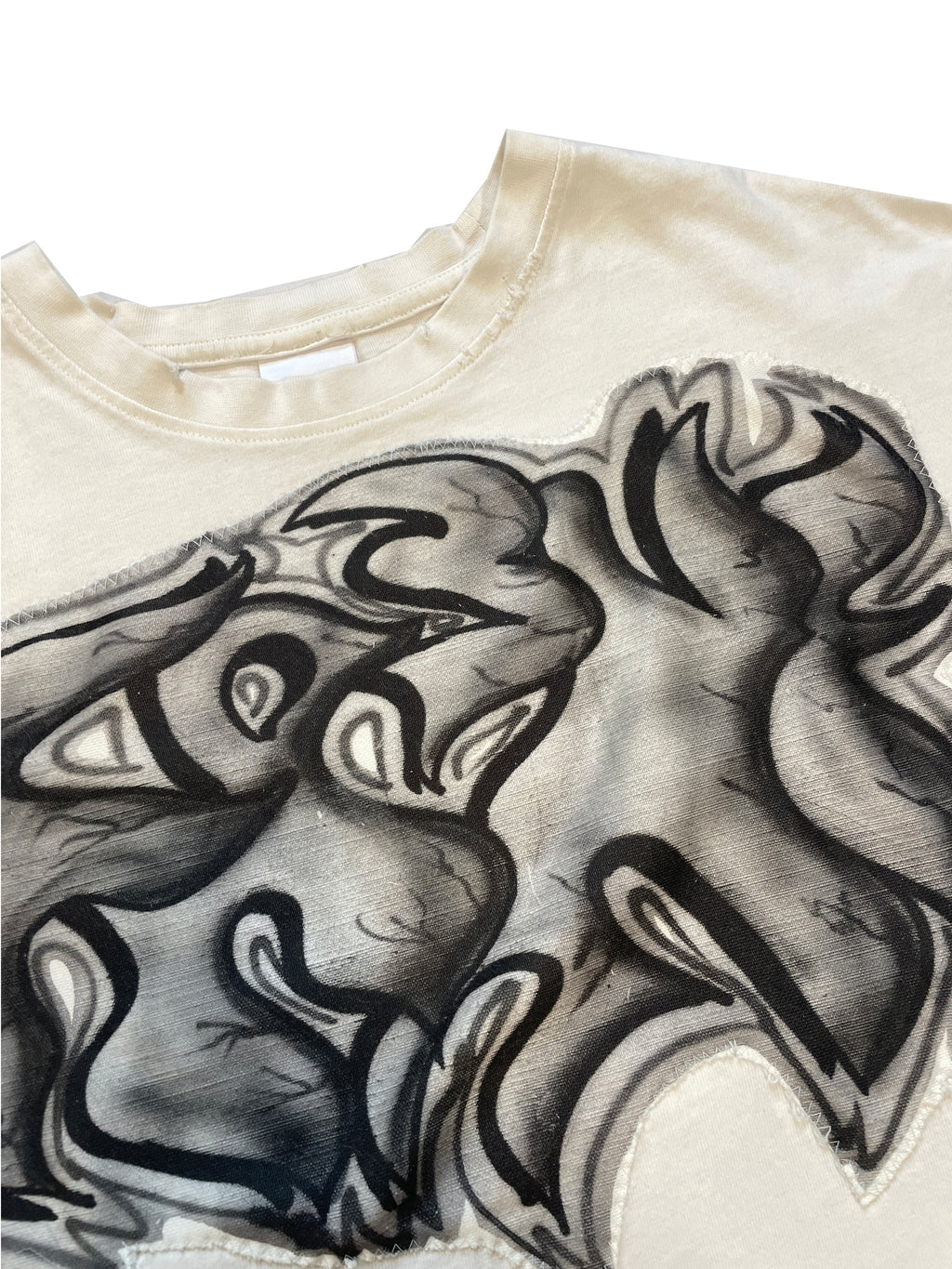 Legacy ss25 Graffiti crop tshirt