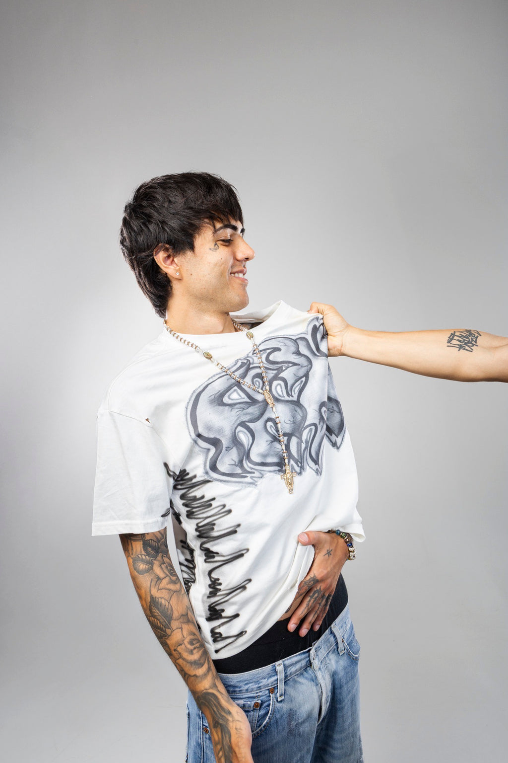 Legacy ss25 Graffiti crop tshirt